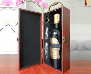Bộ quà tặng tết hộp gỗ mặt da 1 chai rượu vang Pháp Amelie