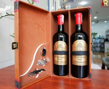Set quà tặng hộp da 2 chai rượu vang Ý Stefano