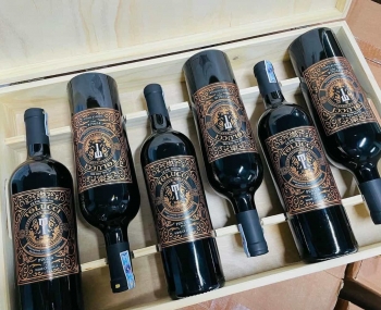 Quà tặng cao cấp 6 chai vang Ý Tolucci 14 Rosso