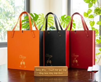 Hộp đựng rượu vang da PU đôi kèm 2 ly thủy tinh