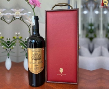 Bộ quà tặng tết hộp gỗ mặt da 1 chai rượu vang Ý Gianluca