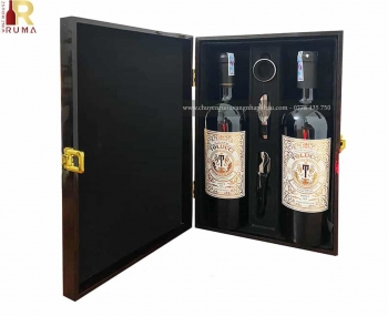 Set quà tặng tết hộp sơn mài 2 chai rượu vang Ý Tolucci Semi