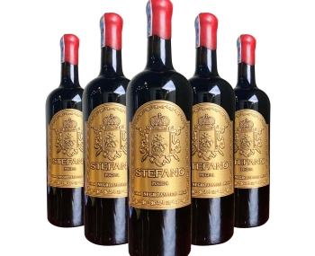 Rượu vang Ý Stefano