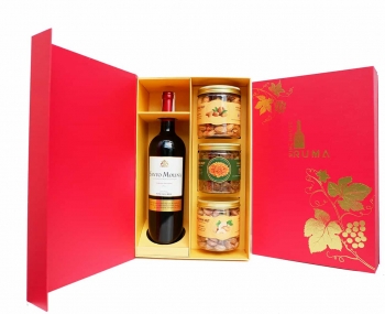 Hộp quà tặng tết rượu vang Chile Santo Molina