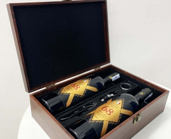 Bộ quà tặng tết 2 chai vang Ý 68