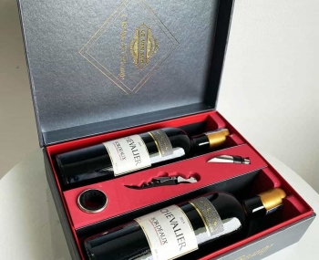 Quà tặng sang trọng 2 chai vang Pháp Chevalier