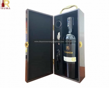 Set quà tặng tết hộp sơn mài 1 chai rượu vang Ý Veronica Semi