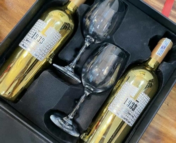 Bộ quà tặng rượu vang tết 1933 Topaz