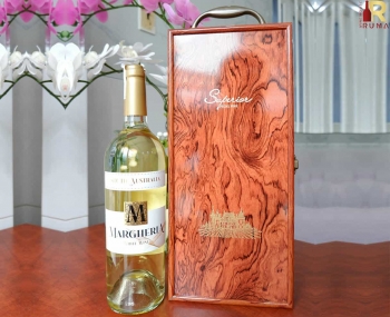 Set quà tặng tết hộp sơn mài nâu 1 chai rượu vang Úc Margheria trắng