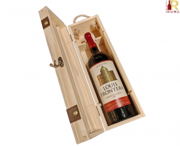 Set quà tặng hộp gỗ 1 chai vang Pháp Louis Frontera