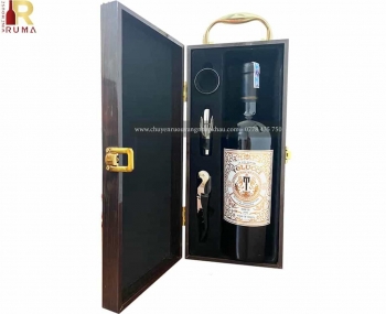 Set quà tặng tết hộp sơn mài 1 chai rượu vang Ý Tolucci Semi