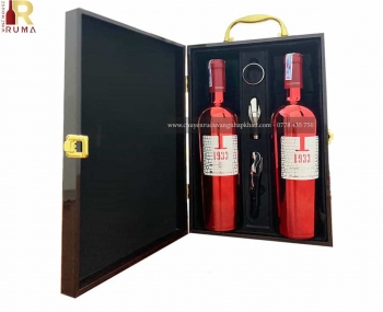 Set quà tặng tết hộp sơn mài 2 chai rượu vang Ý 1933 Ruby