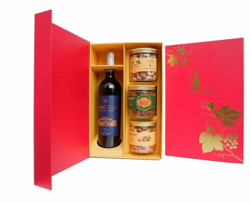 Hộp quà tặng tết rượu vang Chile Priscilla