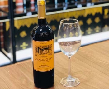 Rượu vang Pháp Chales Gary
