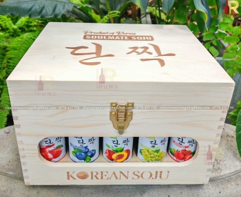Hộp gỗ đựng 20 chai rượu soju Hàn Quốc
