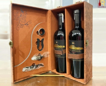 Set quà tặng hộp da 2 chai rượu vang Ý Sole D'Italia kèm bộ phụ kiện