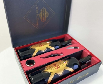 Set quà tặng sang trọng 2 chai vang Ý 68