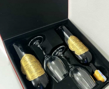 Bộ quà tặng rượu vang tết Quentin