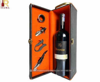 Bộ quà tặng tết hộp da 1 chai rượu vang Ý Veronica Semi