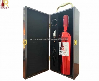 Set quà tặng tết hộp sơn mài 1 chai rượu vang Ý 1933 Ruby