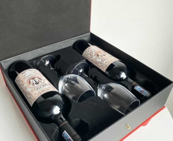 Bộ quà tặng tết vang Tolucci Semi kèm ly vang