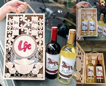 Set quà tặng hộp gỗ rượu vang Úc Batise