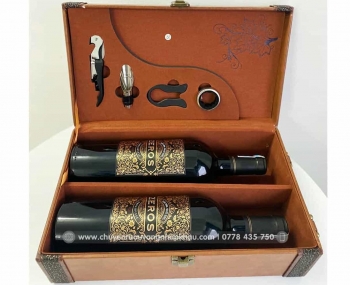 Set quà tặng hộp da 2 chai rượu vang Ý Zeros kèm bộ phụ kiện