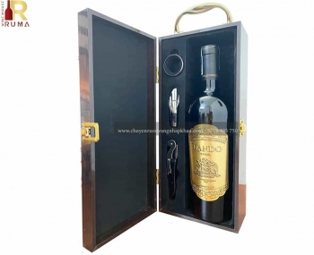 Set quà tặng tết hộp sơn mài 1 chai rượu vang Chile Nando