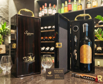 Set quà tặng tết hộp sơn mài 1 chai rượu vang Ý Tolucci 17