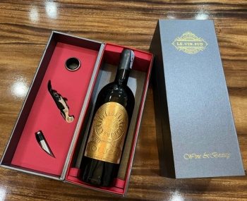 Quà tặng sang trọng vang Ý Tolucci 17