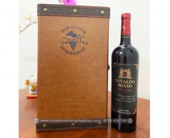 Set quà tặng hộp da 2 chai rượu vang Chile Osvaldo kèm bộ phụ kiện