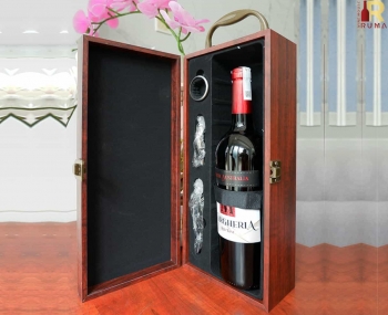 Bộ quà tặng tết hộp gỗ mặt da 1 chai rượu vang Úc Margheria