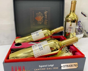 Quà tặng hộp 2 chai rượu vang Ý 1933 Topaz kèm phụ kiện 