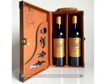Set quà tặng hộp da 2 chai rượu vang Pháp Nicolas kèm bộ phụ kiện