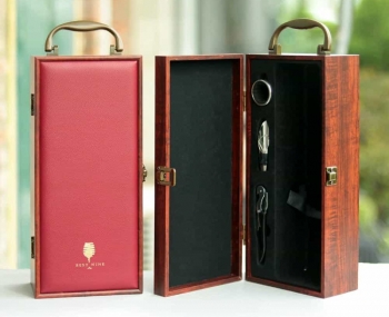 Hộp gỗ đơn mặt da đỏ đựng 1 chai rượu vang