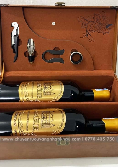 Set quà tặng hộp da 2 chai rượu vang Pháp Amelie kèm bộ phụ kiện