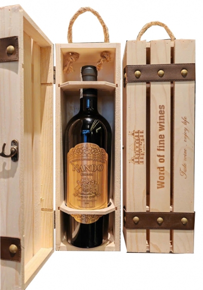 Set quà tặng hộp gỗ 1 chai vang Chile Nando