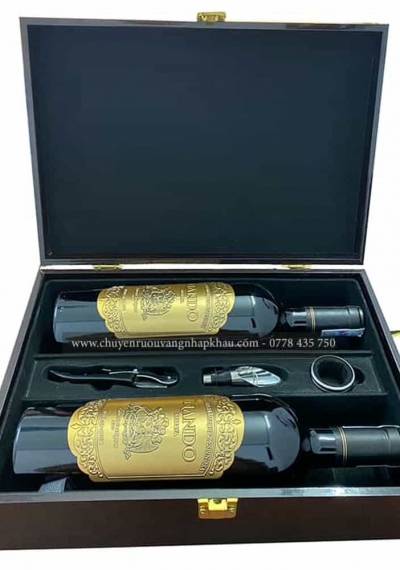 Set quà tặng tết hộp sơn mài 2 chai rượu vang Chile Nando
