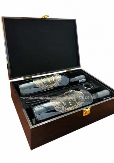 Set quà tặng tết hộp sơn mài 2 chai rượu vang Ý Marcoli 17