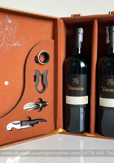 Set quà tặng hộp da 2 chai rượu vang Ý Veronica Semi kèm bộ phụ kiện