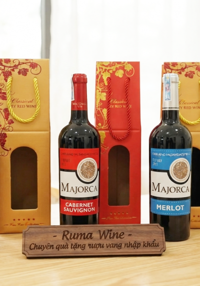 Quà tặng túi giấy ép kim 1 chai vang Majorca
