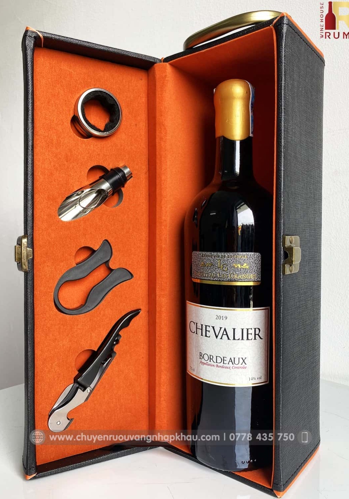 Quà tặng tết hộp da 1 chai rượu vang Pháp Chevalier