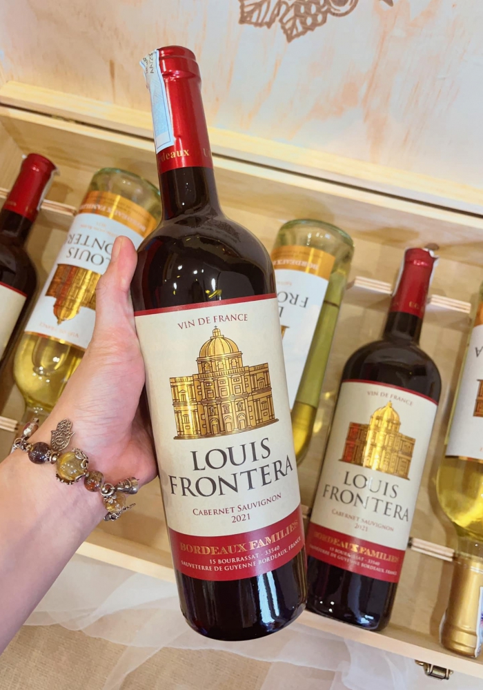Hộp quà tặng tết rượu vang Pháp Louis Frontera đỏ