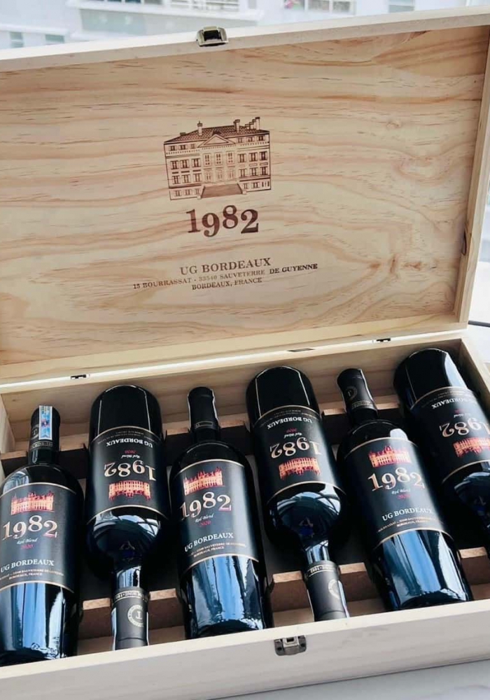 Quà tặng cao cấp hộp gỗ 6 chai rượu vang Pháp 1982 đỏ
