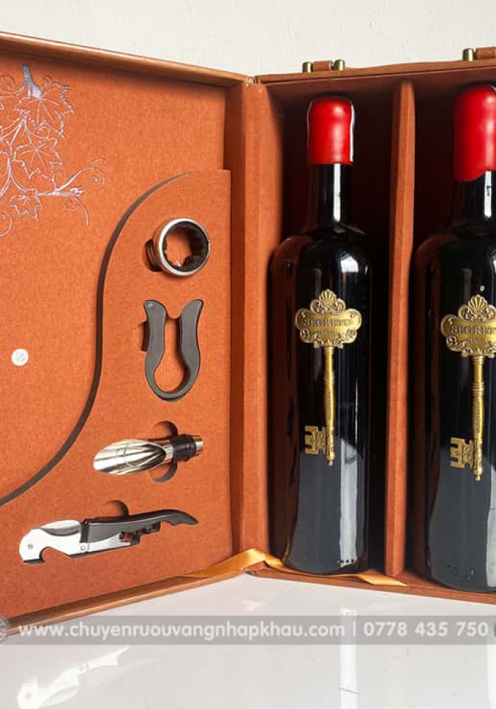 Set quà tặng hộp da 2 chai rượu vang Ý Segreto kèm bộ phụ kiện
