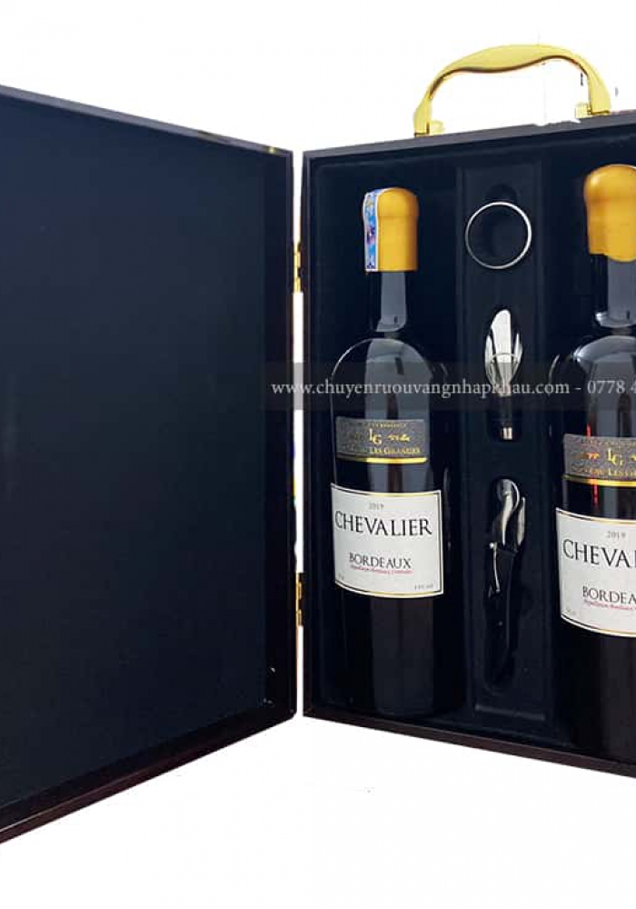 Set quà tặng tết hộp sơn mài 2 chai rượu vang Pháp Chevalier