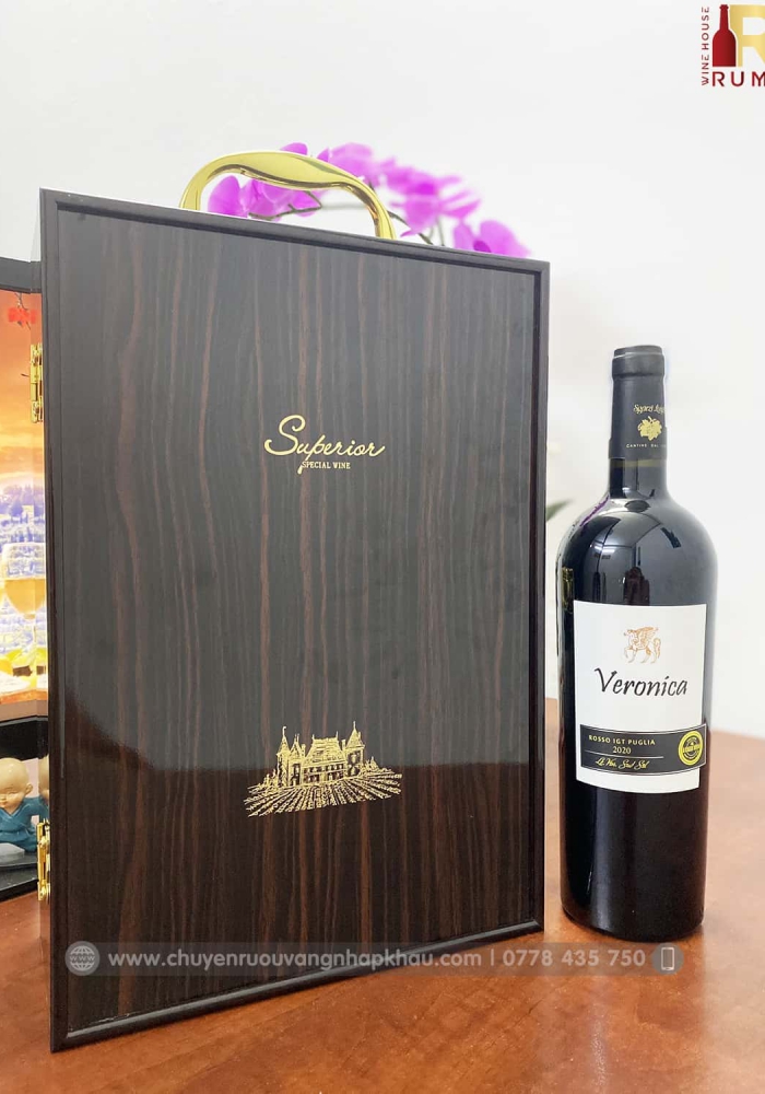 Set quà tặng tết hộp sơn mài 2 chai rượu vang Ý Veronica Rosso