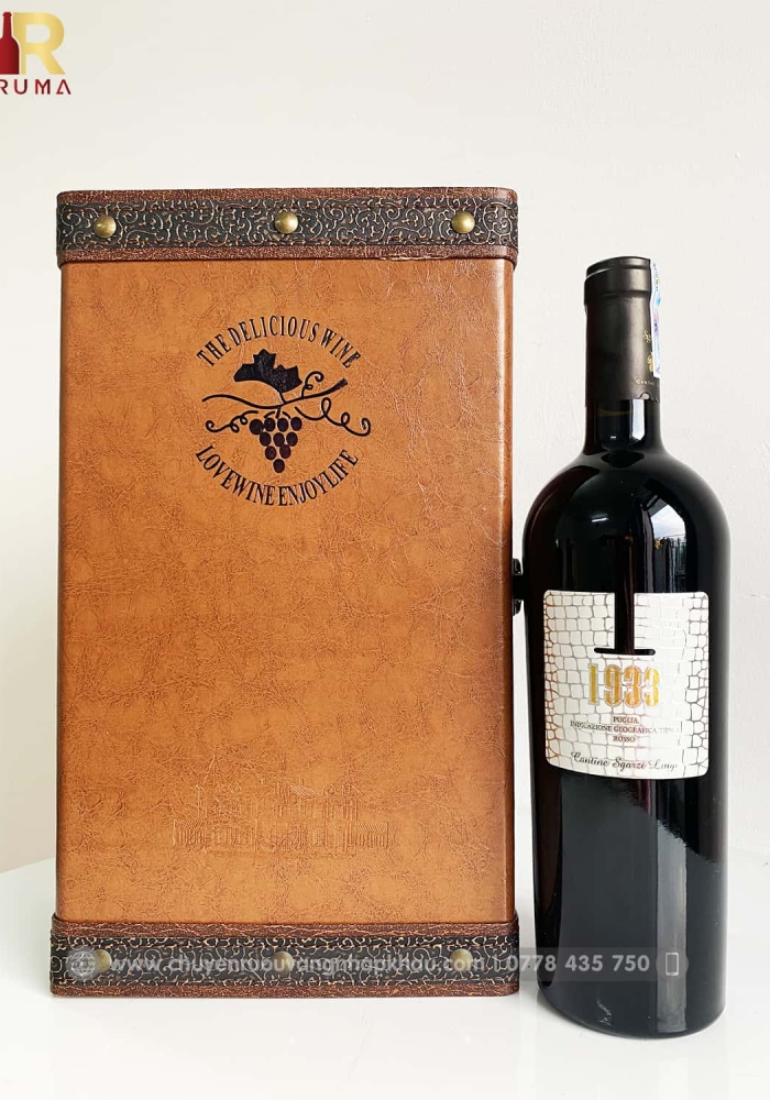 Set quà tặng hộp da 2 chai rượu vang Ý 1933 Rosso kèm bộ phụ kiện