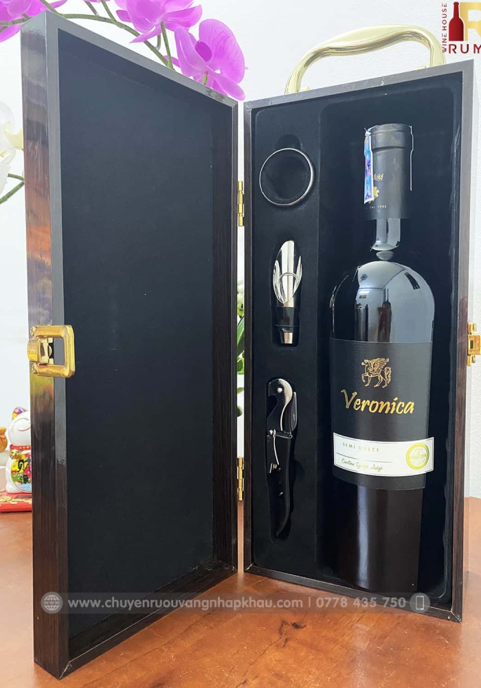 Set quà tặng tết hộp sơn mài 1 chai rượu vang Ý Veronica Semi