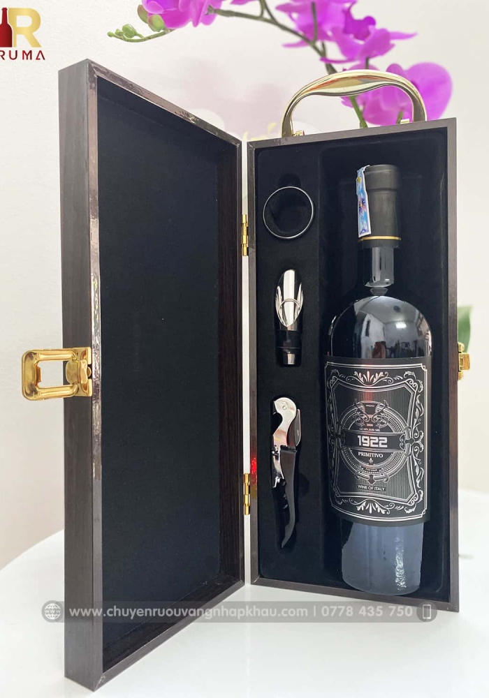 Set quà tặng tết hộp sơn mài 1 chai rượu vang Ý 1922